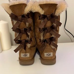 Chestnut Ugg Bailey Bow Boots